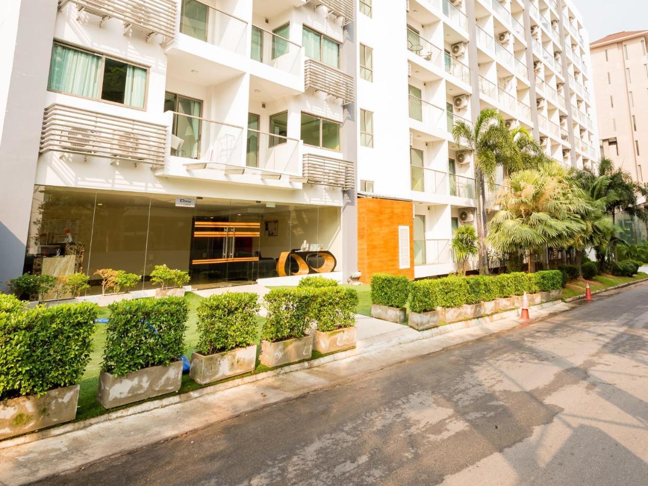 Club Royal Wongamat Apartamento Pattaya Exterior foto